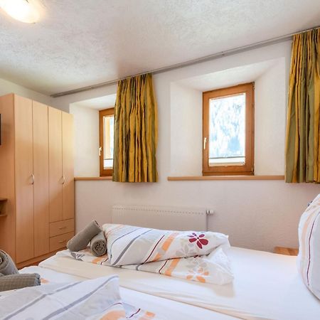 Haus Anna Hotell Längenfeld Exteriör bild