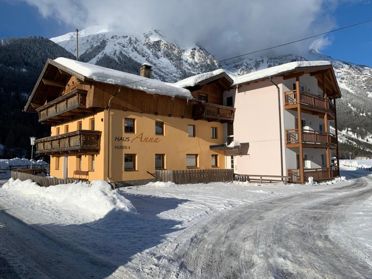 Haus Anna Hotell Längenfeld Exteriör bild